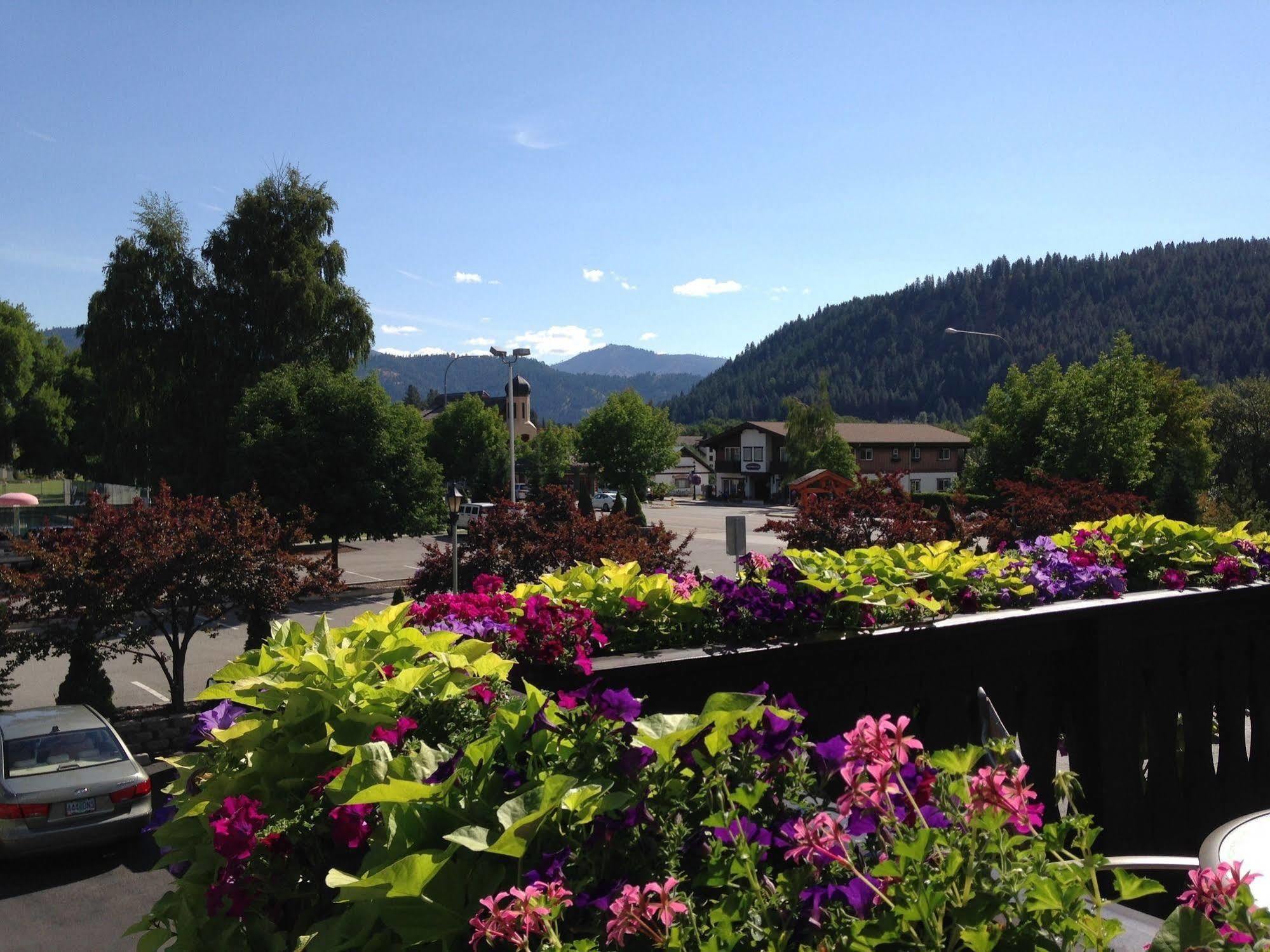 Linderhof Inn Leavenworth Exterior foto